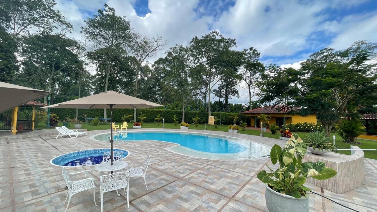 ארמניה Praga Hotel Campestre מראה חיצוני תמונה
